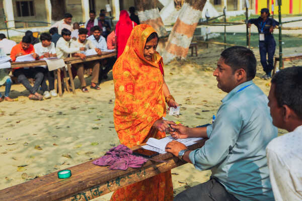 Voters Queue at Polling Station in Dhanusha During Nepal’s Election Day