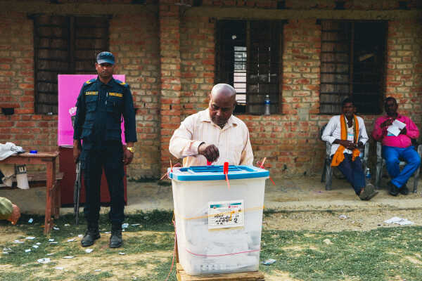Voters Queue at Polling Station in Dhanusha During Nepal’s Election Day